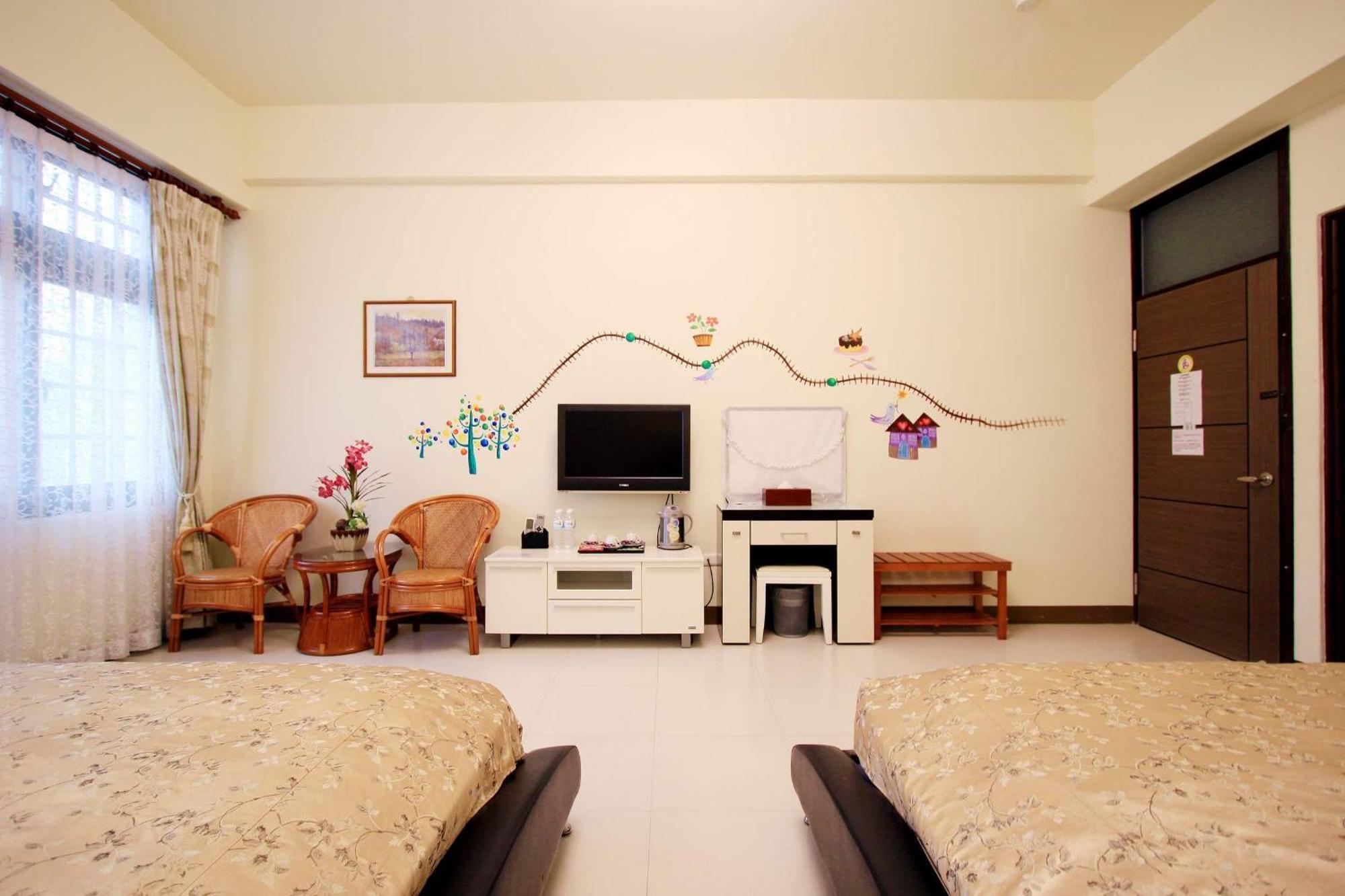 مدينة هوالين Green Window Homestay綠窗小築天安居民宿 المظهر الخارجي الصورة