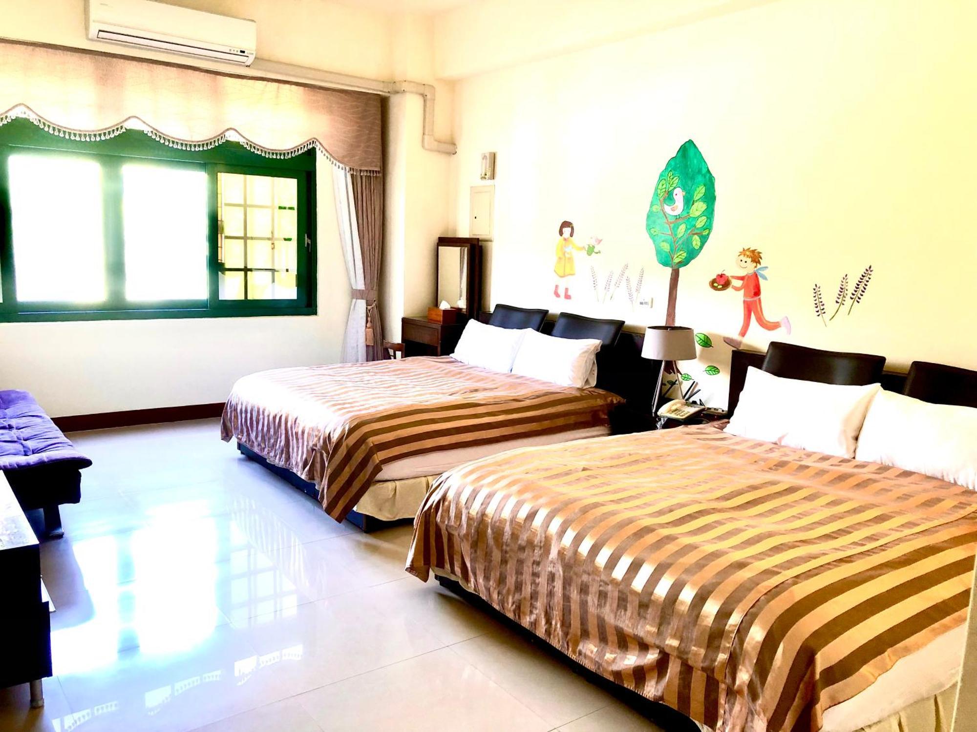 مدينة هوالين Green Window Homestay綠窗小築天安居民宿 المظهر الخارجي الصورة